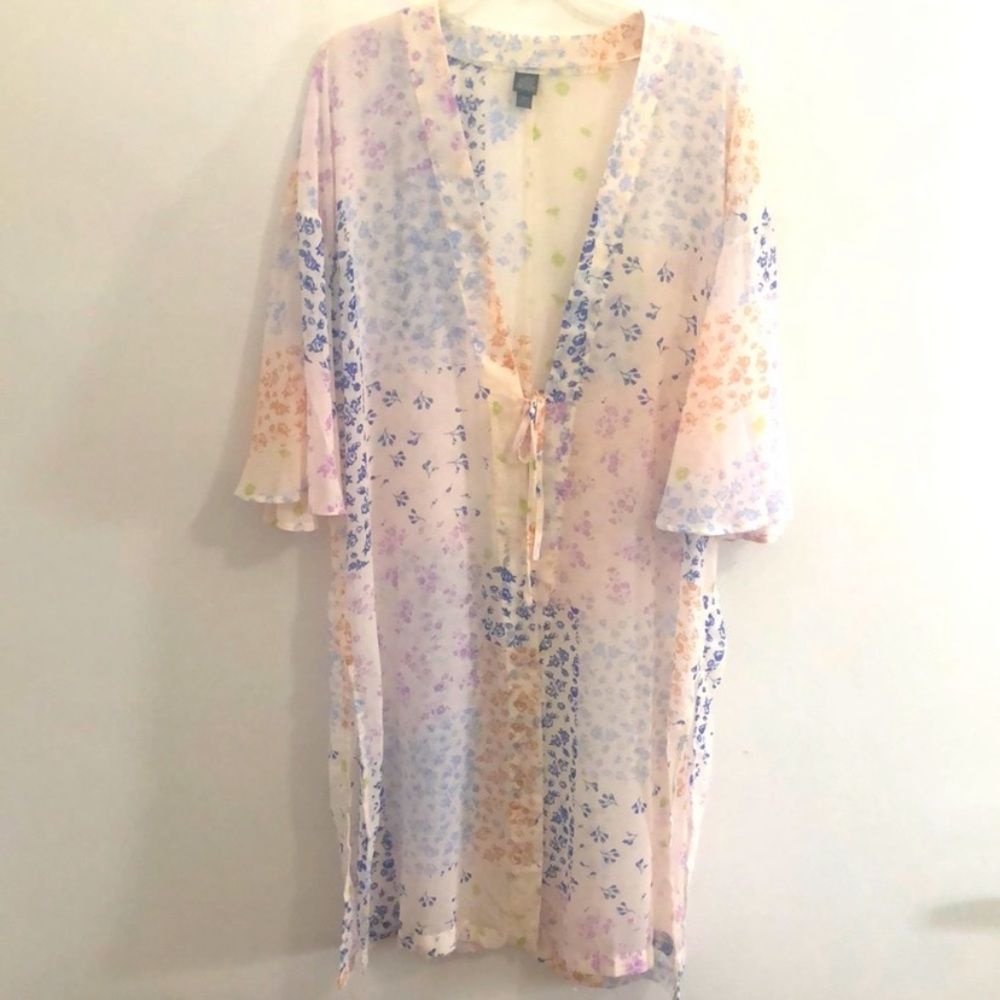 NWOT Romantic Sheer Floral Kimono w/ Bell Flutter Sleeve - Picture 4 of 6